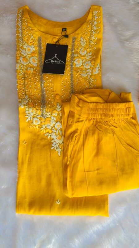 Kasheeda - The Thread Emroidered Kurta Set